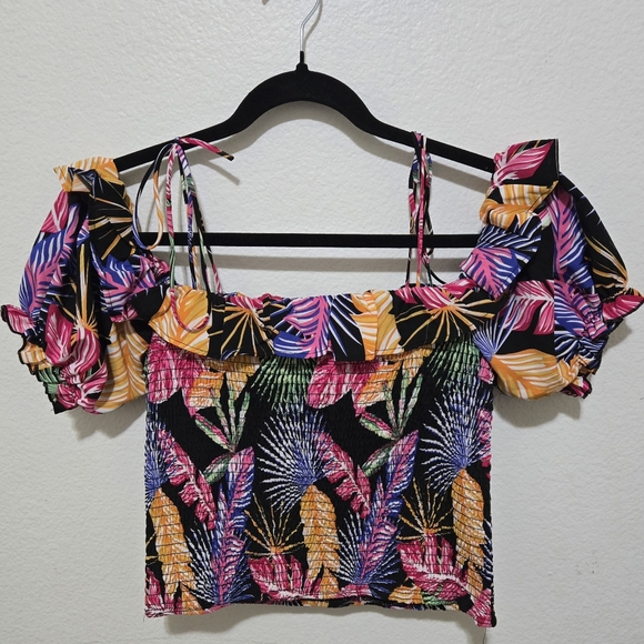 MILK & HONEY Tropical Print Crop Top Smocked Off Shoulder Puff Sleeves Medium - Picture 2 of 8